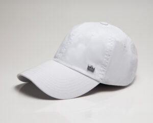 Boné Burguesinha Coroa Medieval Branco